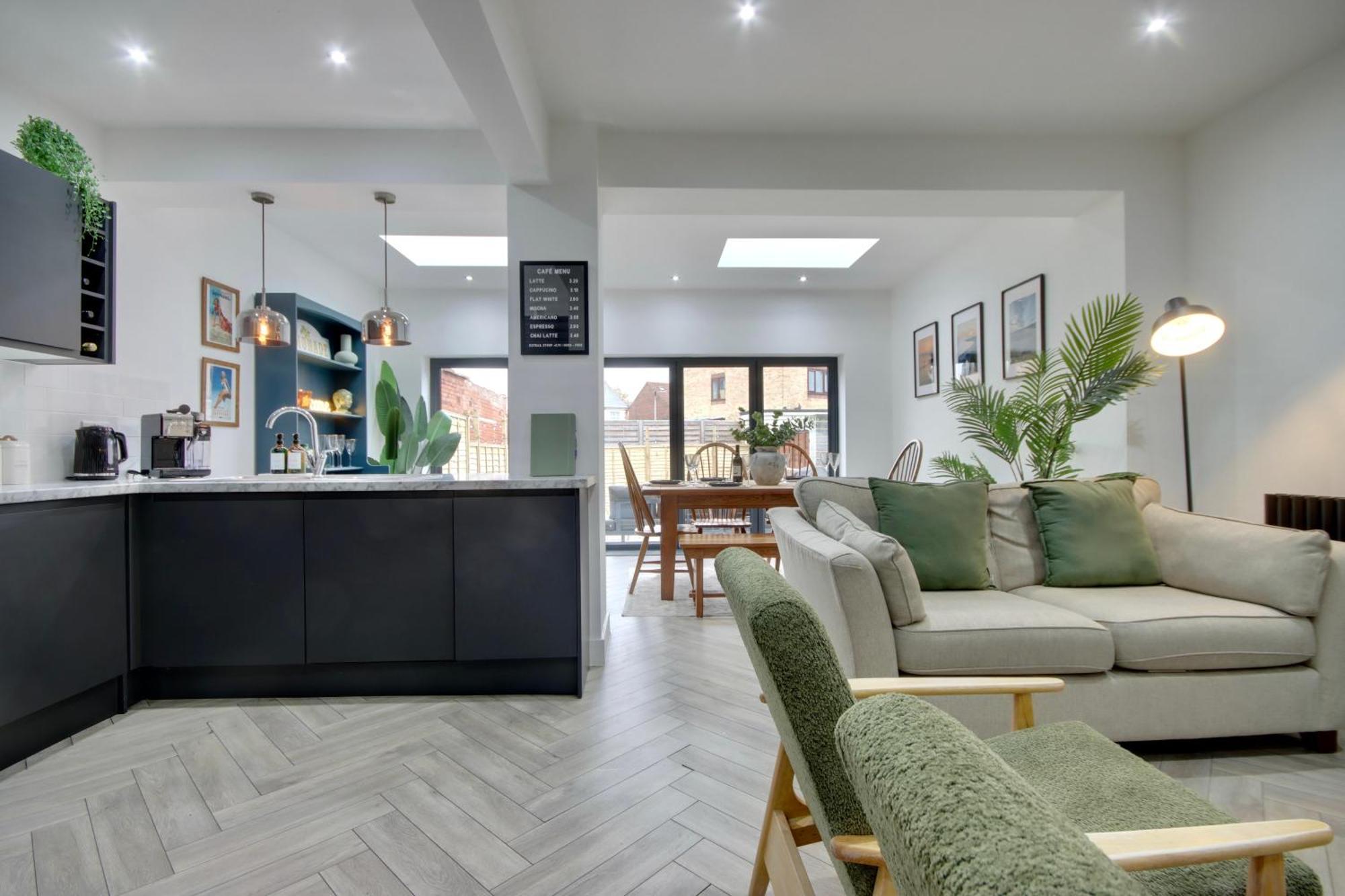 Clover Lodge Portsmouth Luxury Home With Off Road Free Parking 외부 사진